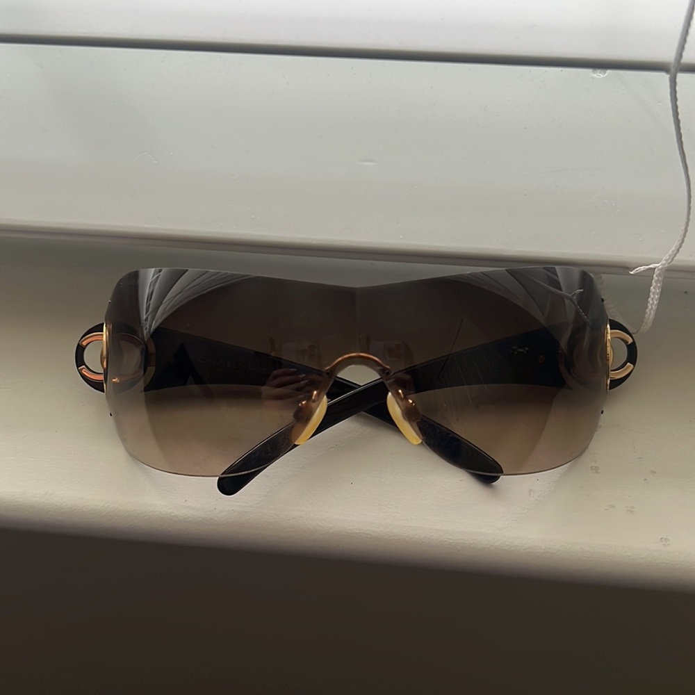 AUTHENTIC chanel sunglasses - Picture 5 of 5